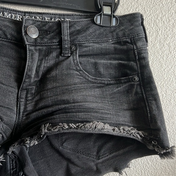 🌻3/$25 AEO black denim shorts - Picture 2 of 5